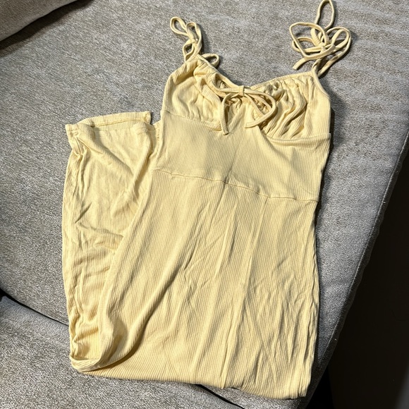 Yellow Split Thigh Cami Midi Dress - Picture 5 of 8
